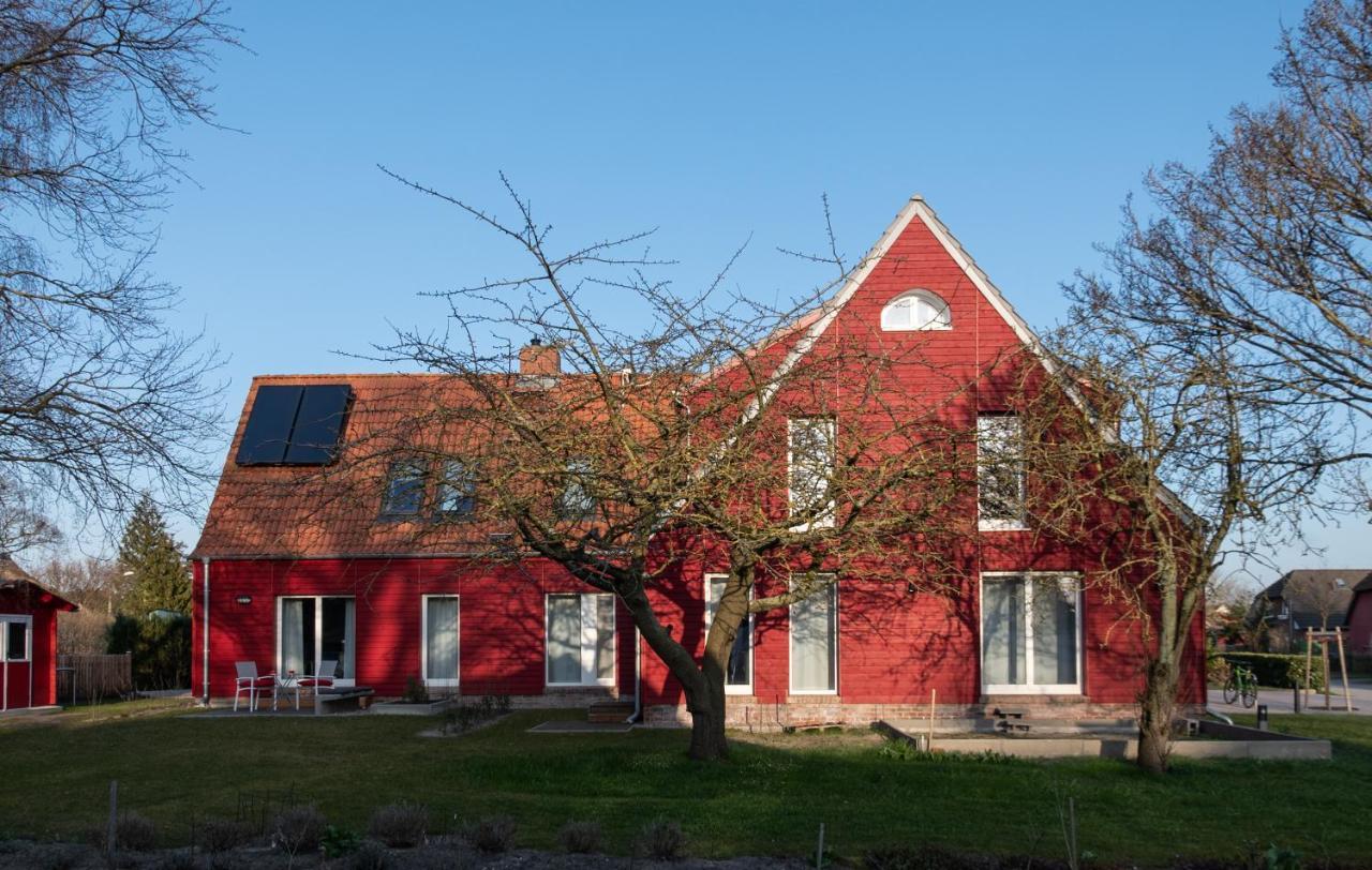 Ferienwohnung Rote Kate Born Exterior photo
